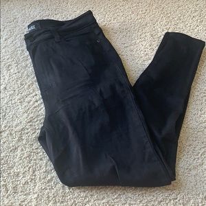 PAIGE Denim - Margot Ankle - Size 30